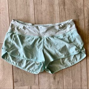 Lululemon 2.5” inseam Mint Speed Short size 6